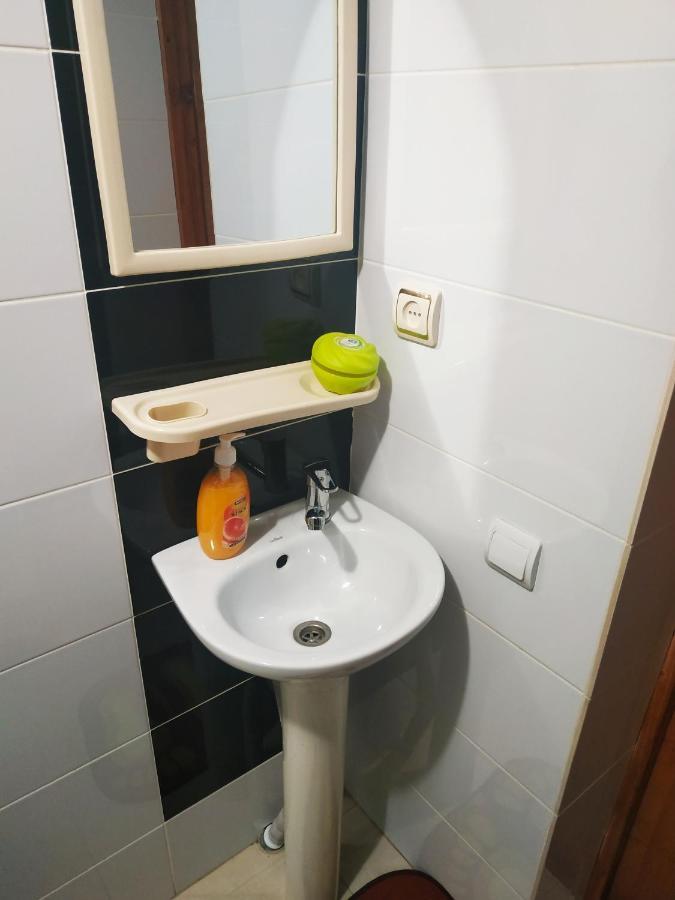 Hotel V Ulyanu Jaremče Exteriér fotografie