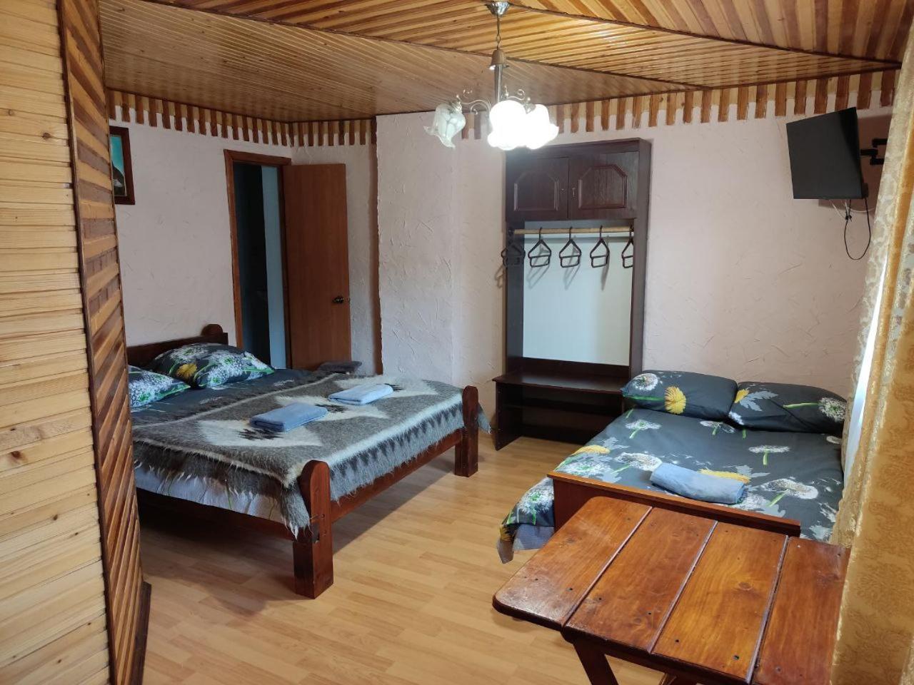Hotel V Ulyanu Jaremče Exteriér fotografie