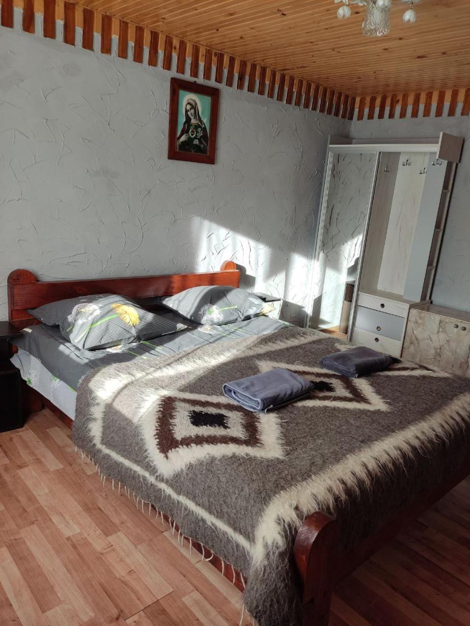 Hotel V Ulyanu Jaremče Exteriér fotografie